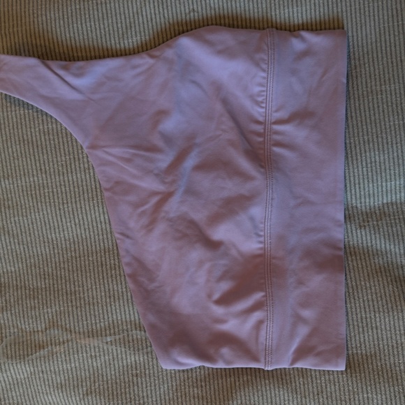 Lululemon Align Asymmetrical Bra *Light Support, A/B Cup - Lilac Smoke - Picture 3 of 5